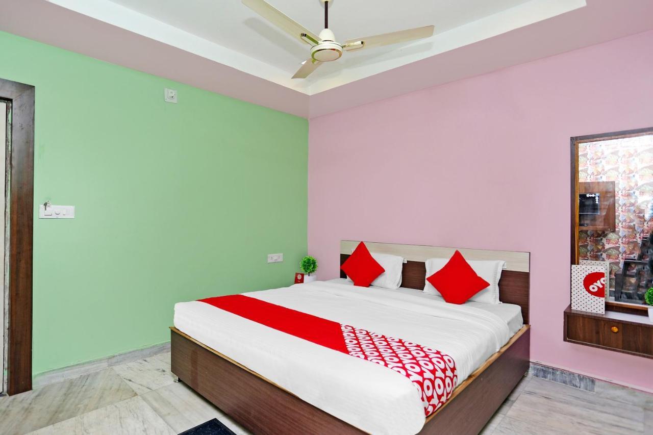 Super Collection O Aryan Hotel Khandagiri Esterno foto