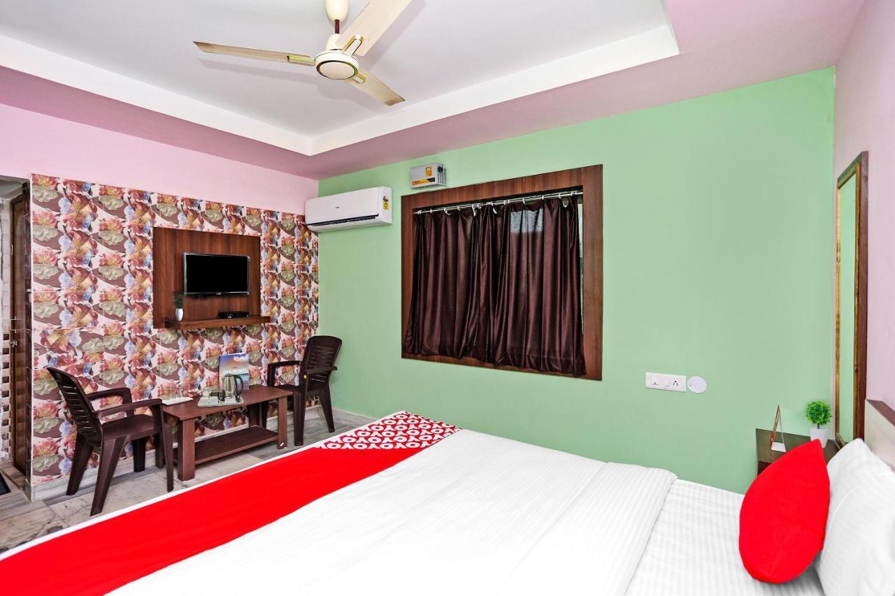 Super Collection O Aryan Hotel Khandagiri Esterno foto