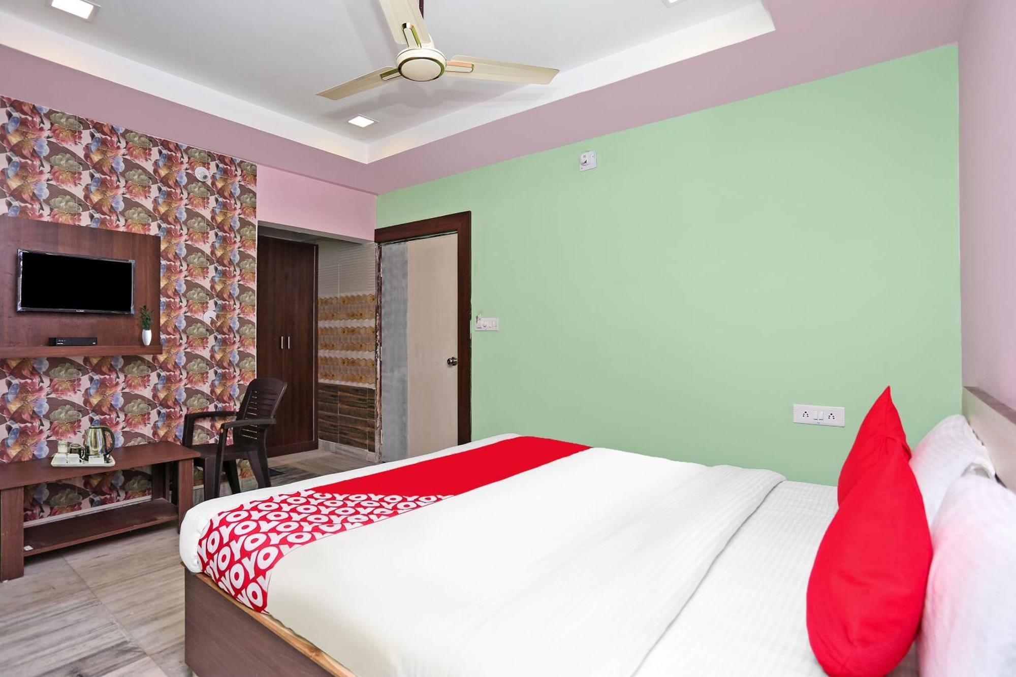 Super Collection O Aryan Hotel Khandagiri Esterno foto